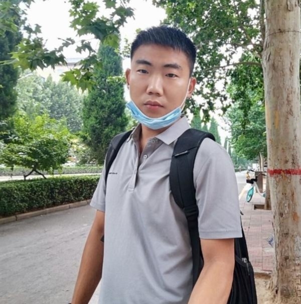 90年男征婚的第一张照片--石家庄上门女婿服务网